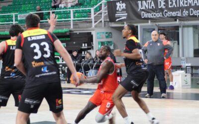 Buena imagen a pesar de la derrota (81-83) ante Dehesas Reunidas Climanavas Agrometal Peñarroya que se llevó un triunfo que no mereció por juego